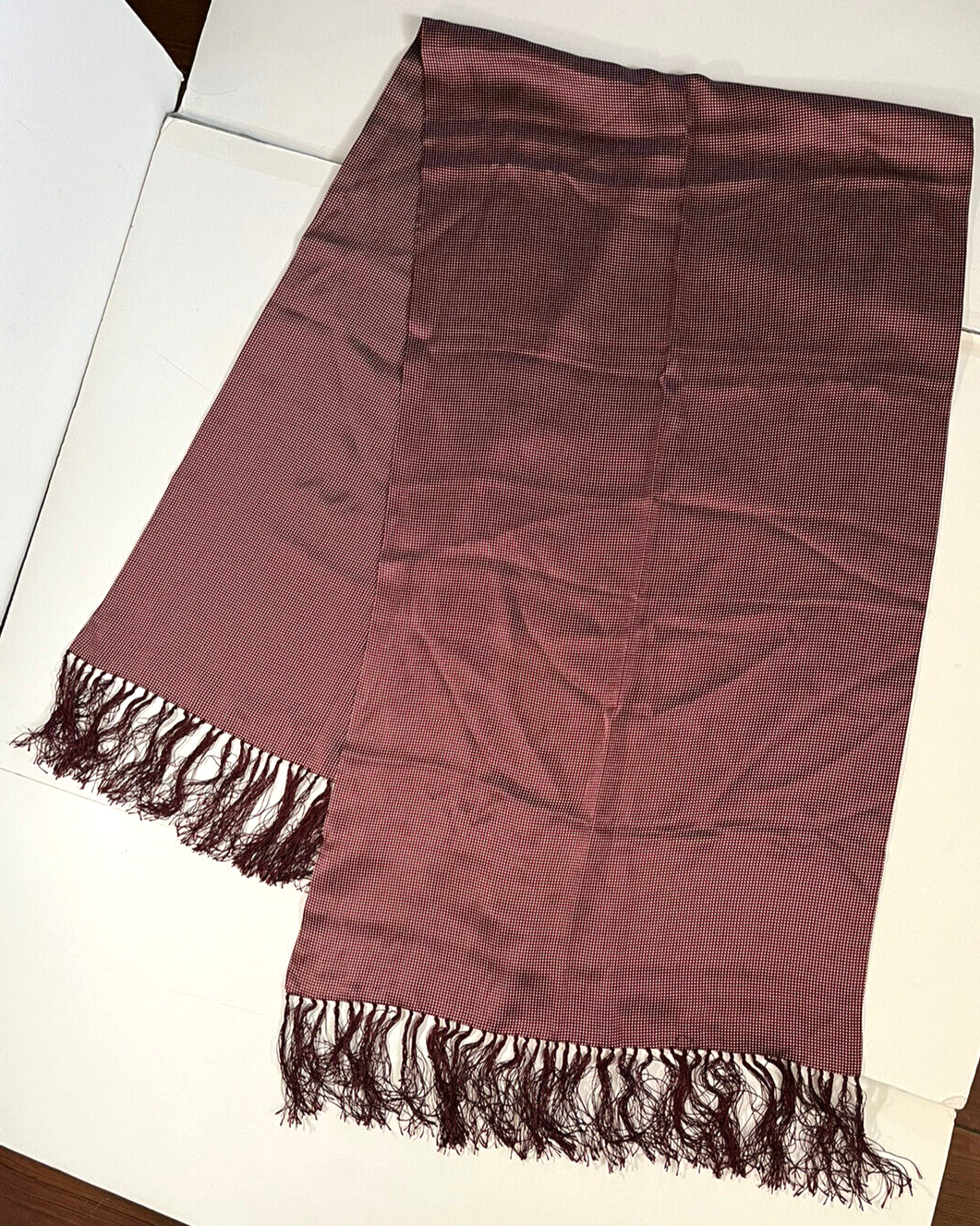 Giorgio Armani Le Collezioni Scarf 100% Silk Italy Fringe EC