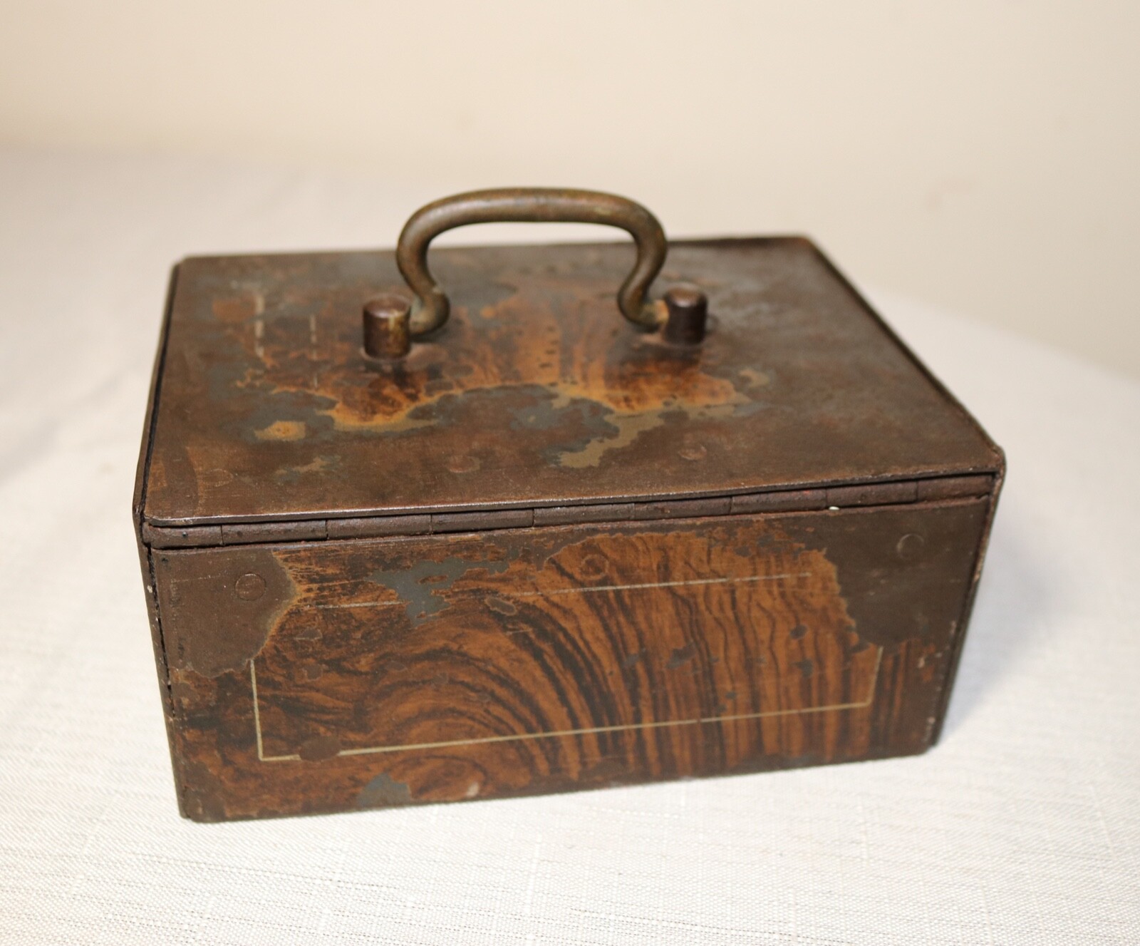 antique heavy duty forged iron decorated strong money jewel box safe w/ handle