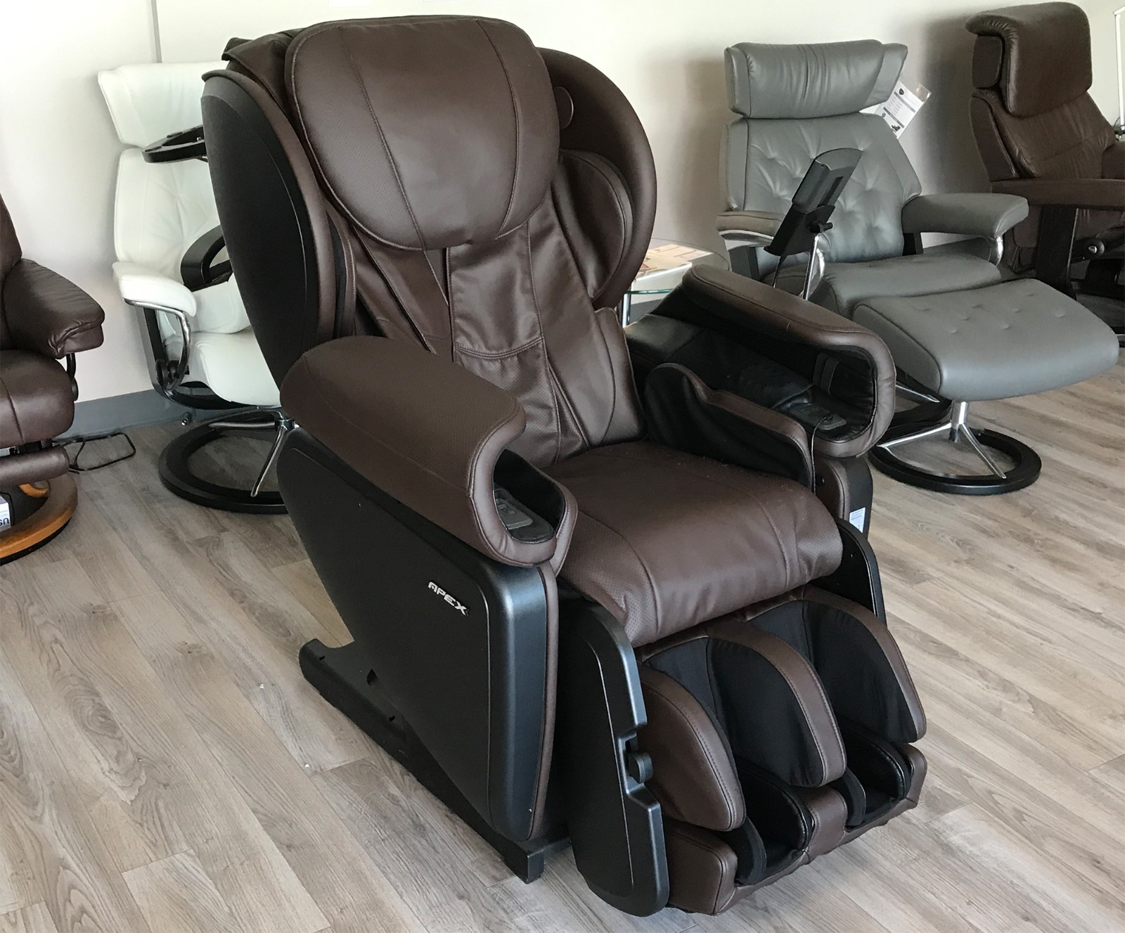 Osaki Apex AP-Pro Regent Massage Chair