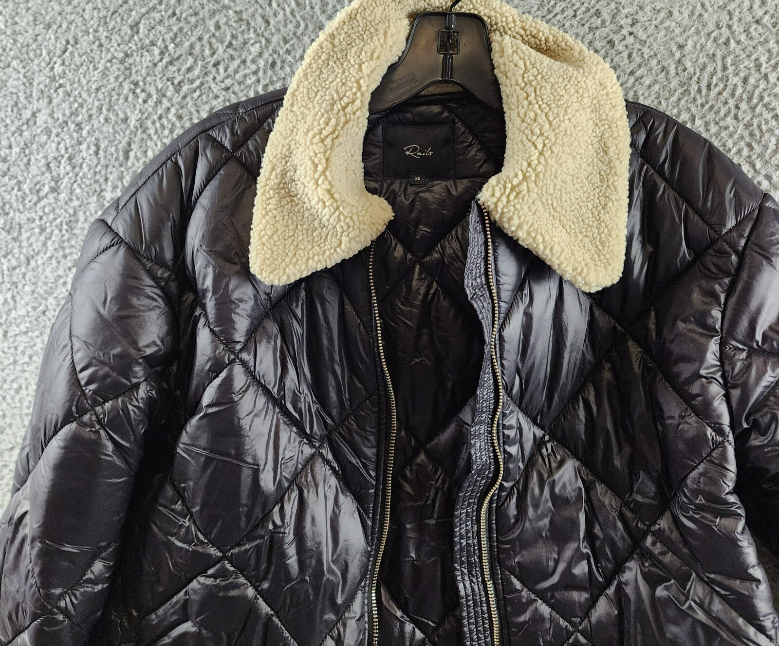 Rails Shay Diamond Quilted Jacket Womens XS Black Faux Shearling Collar Full Zip - Picture 4 of 17