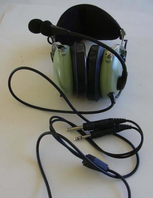 David Clark H10-13.4 aviation headset 