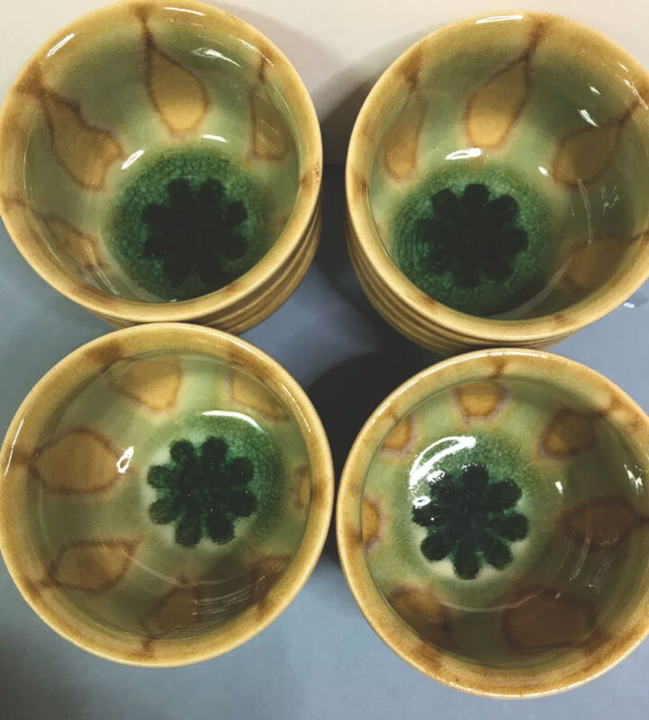 4 1970s Japanese Crackle Glaze Interior In Flower Design TeaCups Tea Cups Vtg
