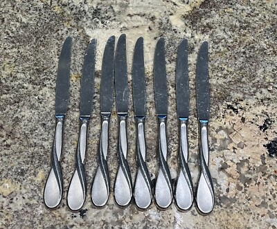 Oneida SATIN AQUARIUS Stainless 18/10 Heirloom USA Silverware ~ 8 Dinner Knives