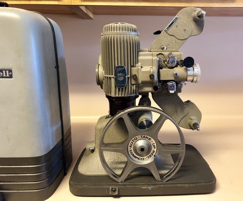 Vintage BELL & HOWELL FILMO MASTER 16MM PROJECTOR - Needs a bulb