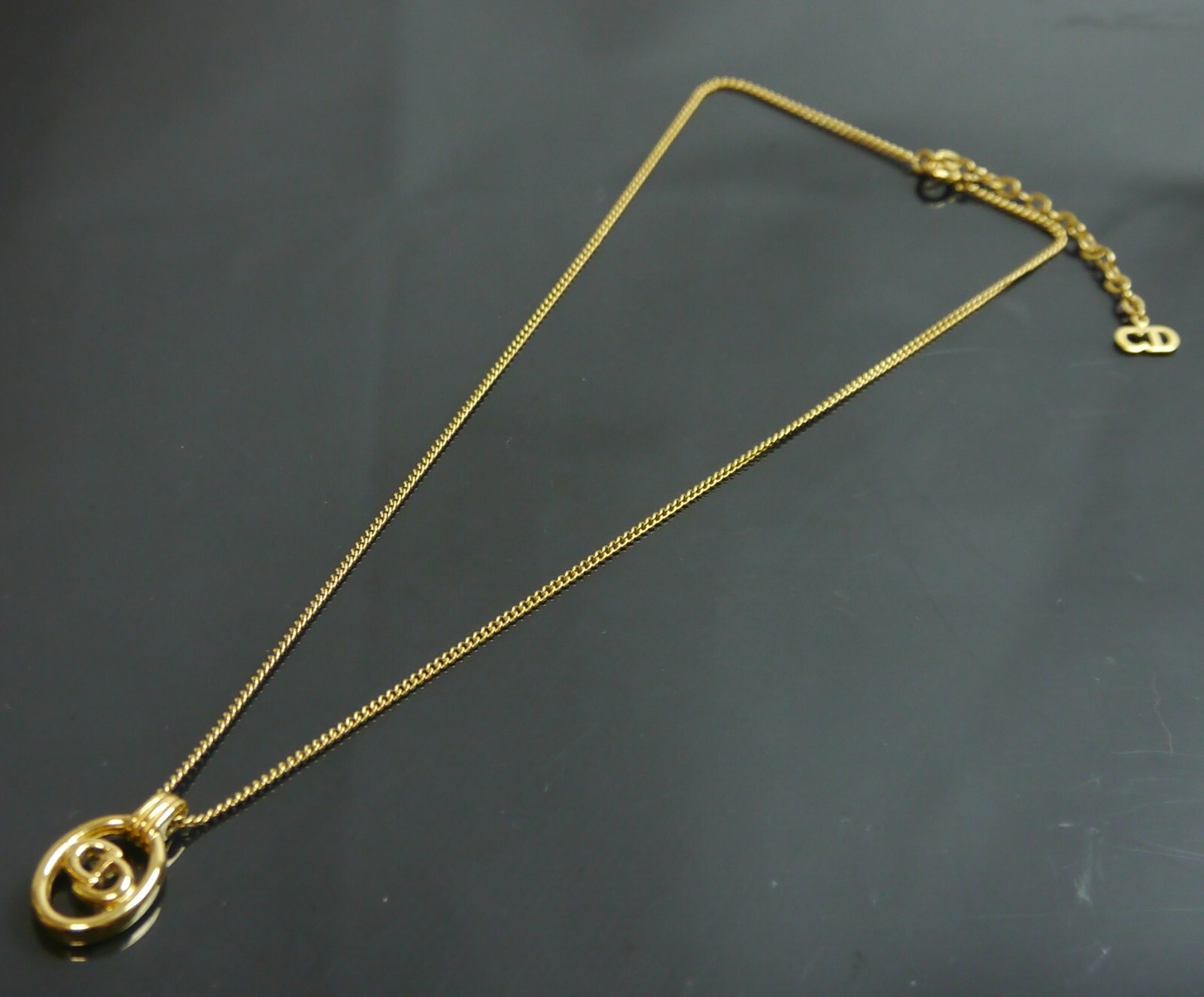 希少✨Christian Dior Long Necklace Vintage Christian Dior Vintage Rope Chain Long Necklace | Vivrelle