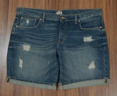 Waist 42'' Rise 11'' Inseam 9'' Womens Destroyed GAP Boyfriend Jean Shorts
