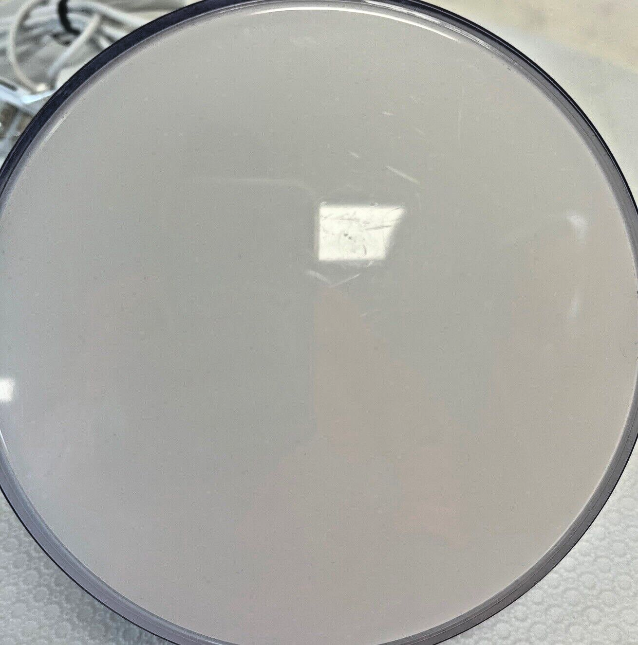 Used-Philips Hue Go Portable LED Table Lamp 7602031U7 - White-scratched lens