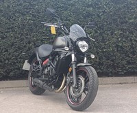 2021 KAWASAKI VULCAN S 650 IN MATT GRAPHITE AND ONLY 1985 MILES ON THE CLOCK.