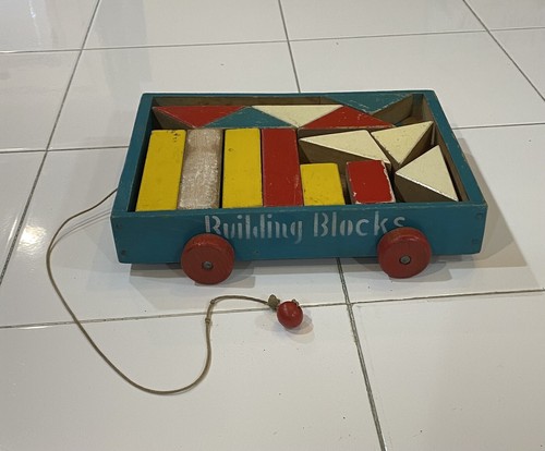 Vintage Building Blocks In Pull Wagon Japan # A 176 Wooden