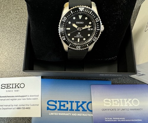 Pre-owned Seiko Men's Prospex Solar Black Silicon Band Divers Watch 38.5mm Size Sne573