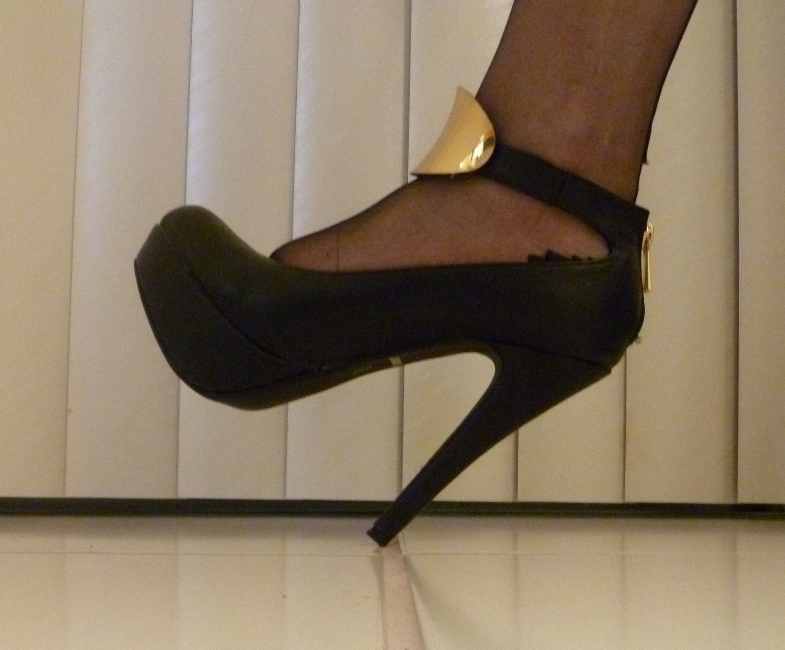 Bamboo Heels for Women