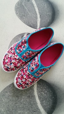 New Curve for Womens Sneakers Gumshoes Floral Cute  Active Walking Size 9 EU 39