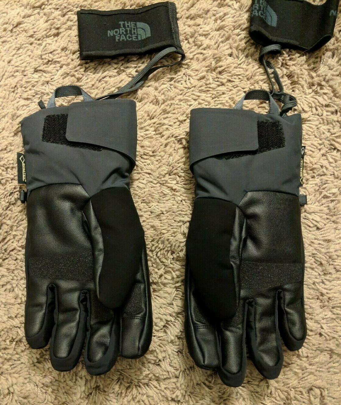 New w/o tags THE NORTH FACE Montana Gore-Tex SG Gloves - Grey/Black - Men's Med