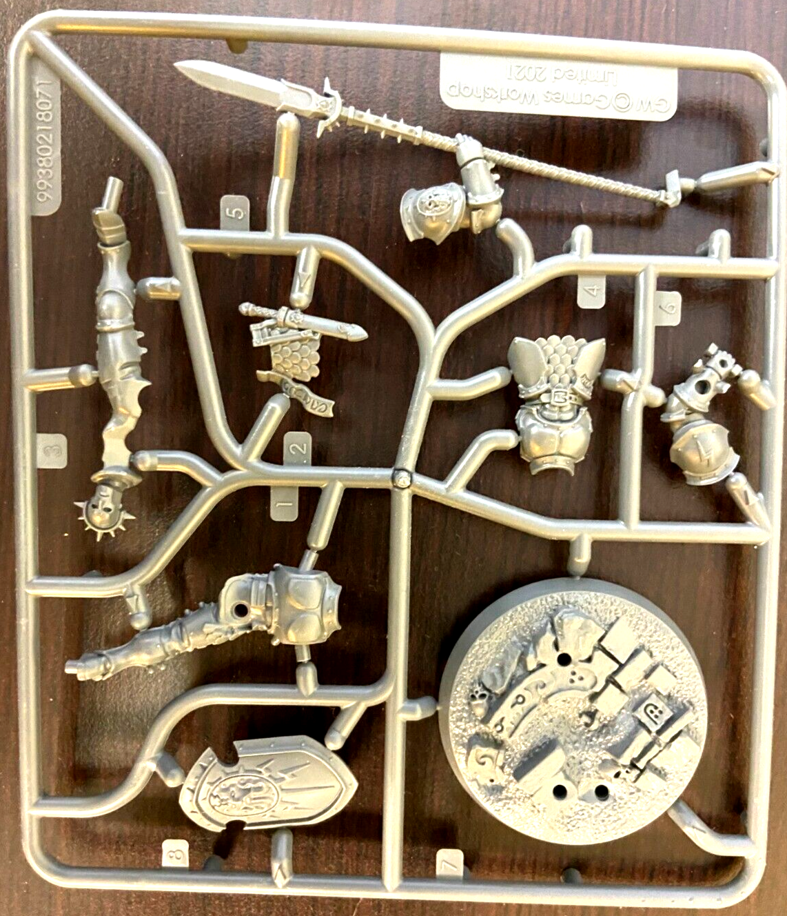 Warhammer AoS: Промо-модель раскраски Stormcast Eternal - Vindictor
