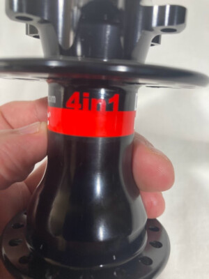 Novatec D792SB-A4A-11S-X12 (142x12mm) Black W/1.5mm washer 32 Hole Rear MTB Hub