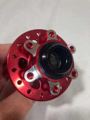 Novatec D791SB-15 (100x15mm) Red 32 Hole Front MTB/Road Hub Disc