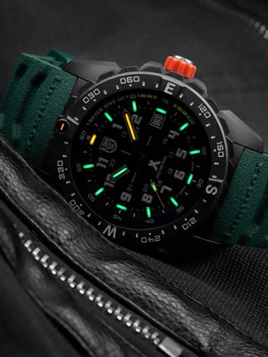 Pre-owned Luminox Xb.3735 Mens Watch Bear Grylls Mountain 43mm 20atm
