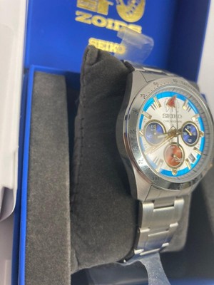 Pre-owned Seiko Zoids 40th Anniversary Collaboration Watch 8t63-02e0 Chronograph Limited