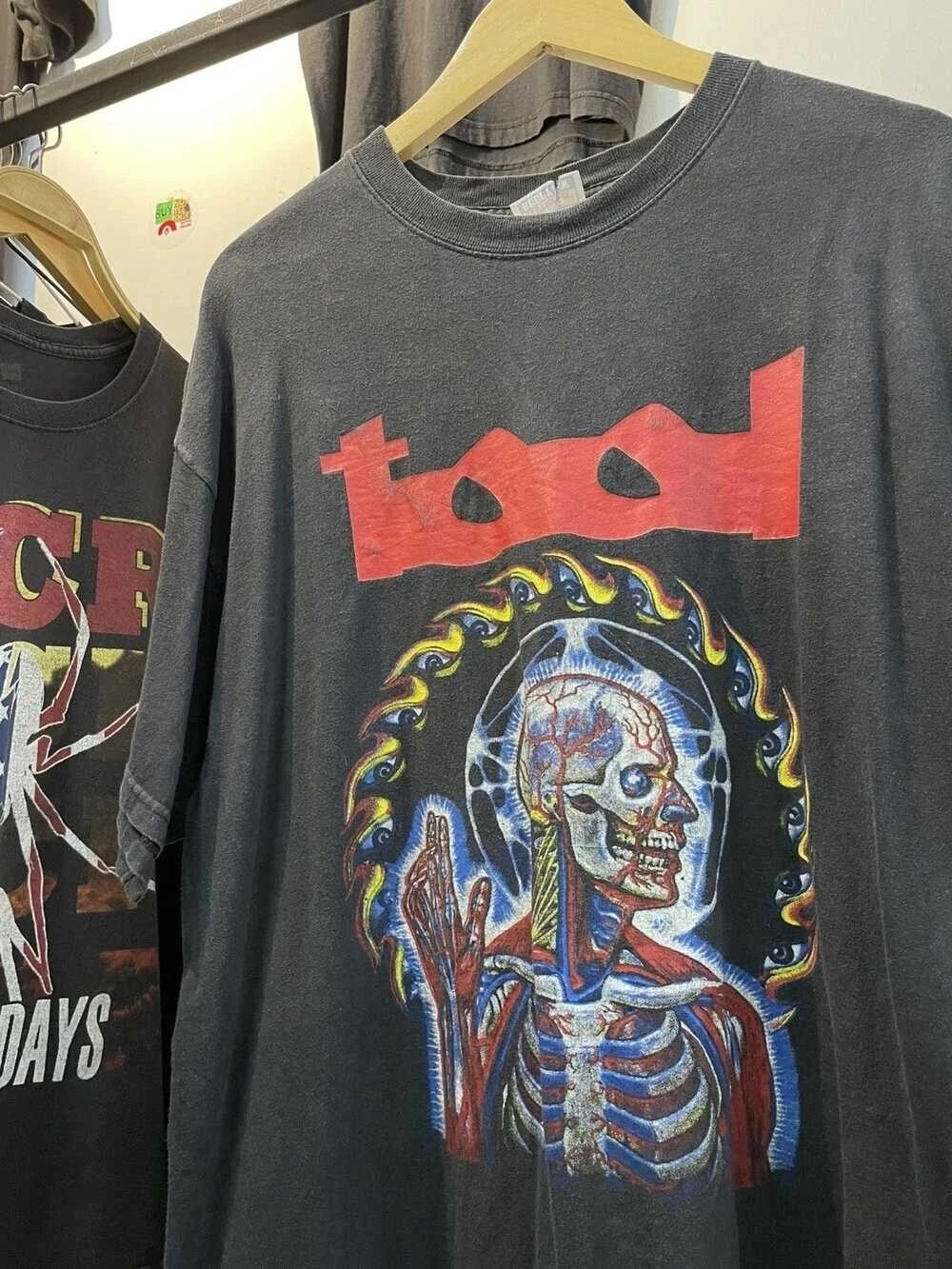 【2plan】Rock band color short sleeve t-shirt s-l400.jpg