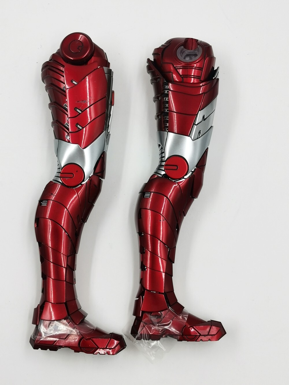Leg HT MMS400D18B Hot Toys HT 1/6 Iron Man Mark 5 Iron Man 2 Collectible Figure Leg HT MMS400D18B Hot Toys HT 1/6 Iron Man Mark 5 Iron Man 2 Collectible Figure