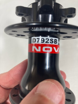 Novatec D792SB-A4A-11S (135x5mm) Black W/1.5mm washer 32 Hole Rear MTB Hub Disc