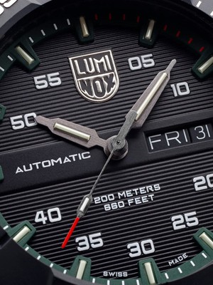 Pre-owned Luminox Xs.3877 Mens Watch Master Carbon Seal Automatic