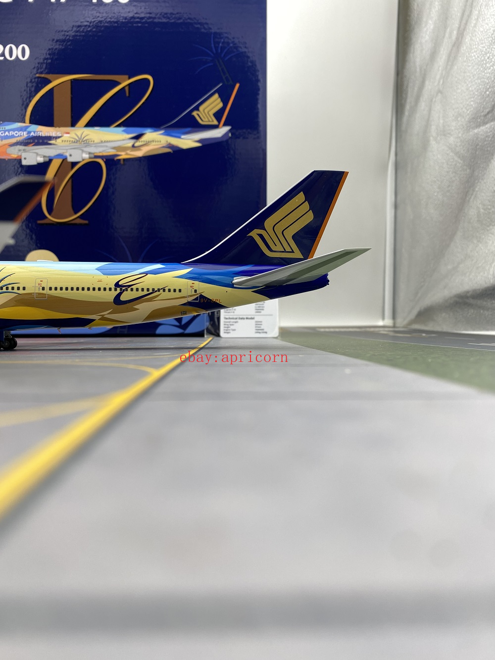 B-models 1:200 シンガポール航空 B777-200 9V-SQA B-777-SQ-SQA