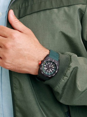 Pre-owned Luminox Xb.3735 Mens Watch Bear Grylls Mountain 43mm 20atm