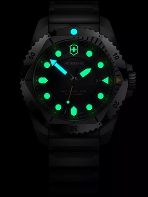 Pre-owned Victorinox 241990 Mens Watch Dive Pro Quartz 43mm 30atm