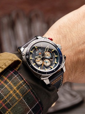 Pre-owned Avi-8 Av-4100-02 Hawker Hunter Dual Time
