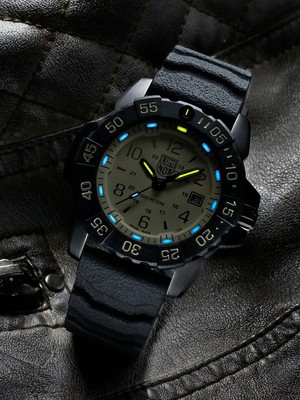 Pre-owned Luminox Xs.3251.cb.nsf.set Mens Watch Navy Seal Foundation Set