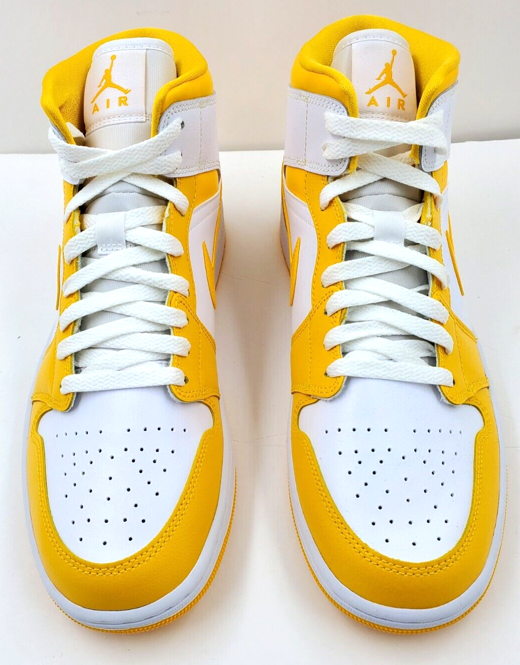 Air Jordan 1 Mid ホワイト/レモンイエロー 37.5 Air Jordan 1 Mid ホワイト/レモンイエロー 37.5 Air Jordan 1