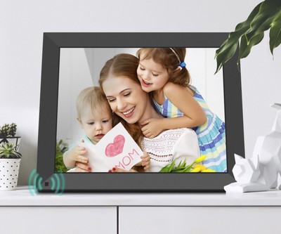 Aluratek - 15" Touchscreen LCD Wi-Fi Digital Photo Frame - Black
