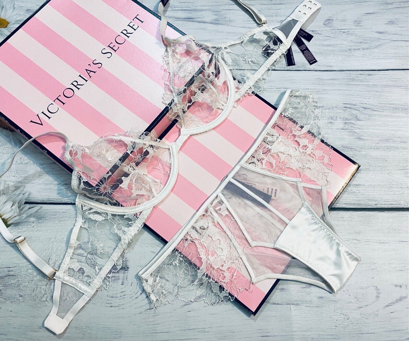 

Victorias Secret Luxe Белье Свадебный бюстгальтер без подкладки Demi Cheeky Set Белый -XS, Coconut white