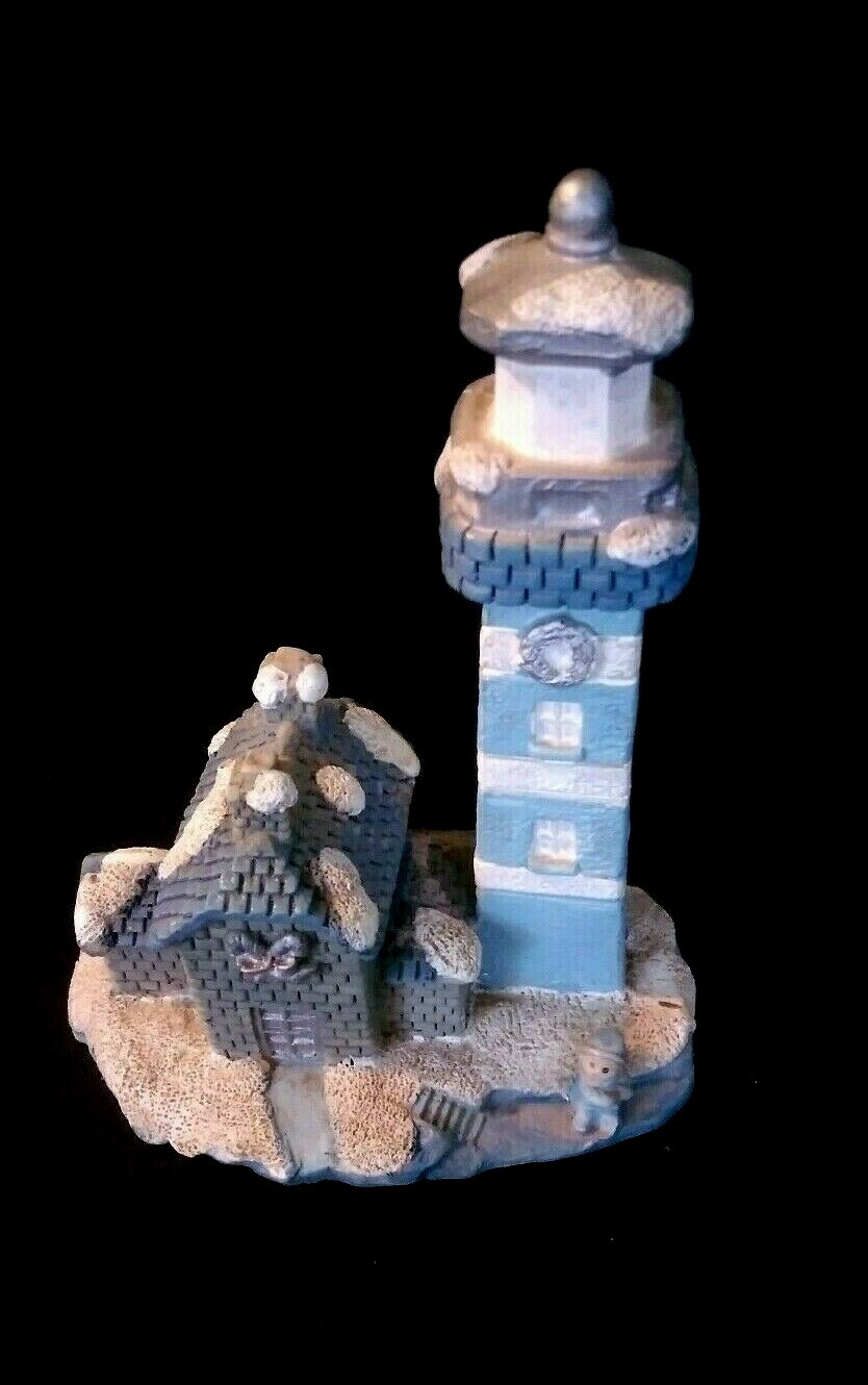 Vintage Pair of Lighthouses Blue and white, Christmas,  Lighthouse Figurines