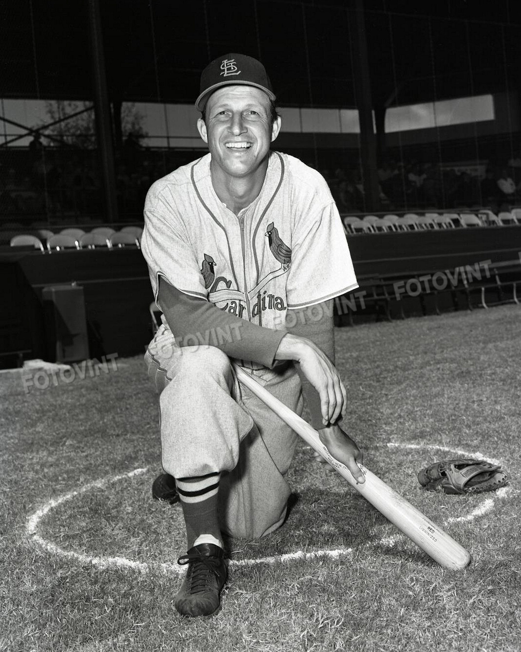 【8月SALE】MLB レジェンド　スタン・ミュージアル サイン入り写真 8月SALE】MLB レジェンド スタン・ミュージアル サイン入り写真