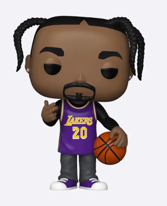 IN HAND - Funko Pop! Snoop Dogg 303 in Lakers Jersey Funko Shop w/Protector 