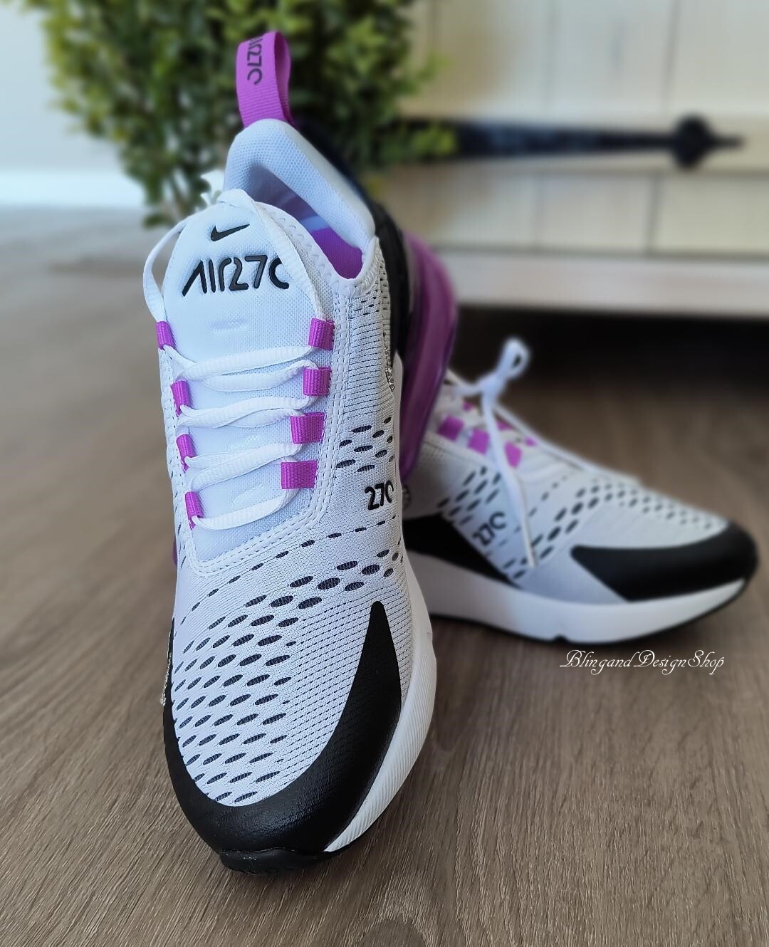 Pre-owned Nike Women's Bling  Air Max 270 Fuchsia Sneakers Made With Swarovski Crystals In White