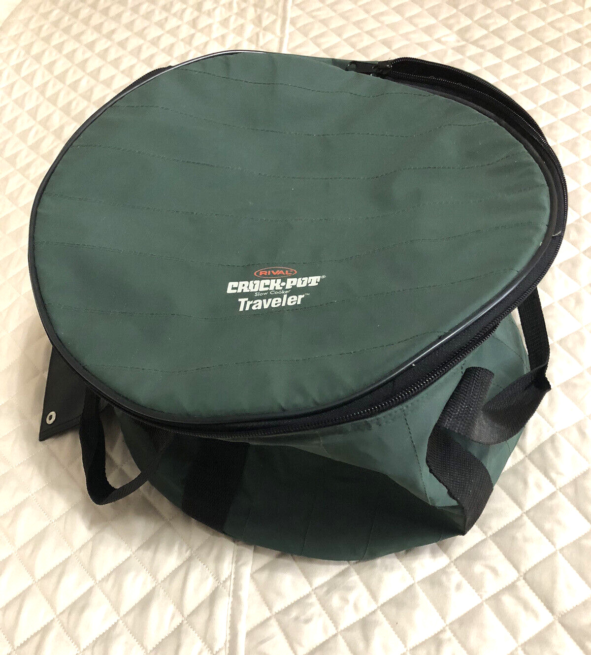 Rival Insulated Carrier Travel Bag ~ Round Slow Cooker Carrier Bag