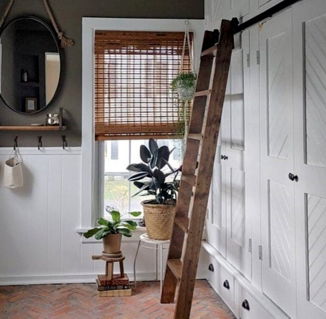 7ft tall FULLY ASSEMBLED-Loft LADDER plus MOUNTNG KIT. provincial stained Ladder