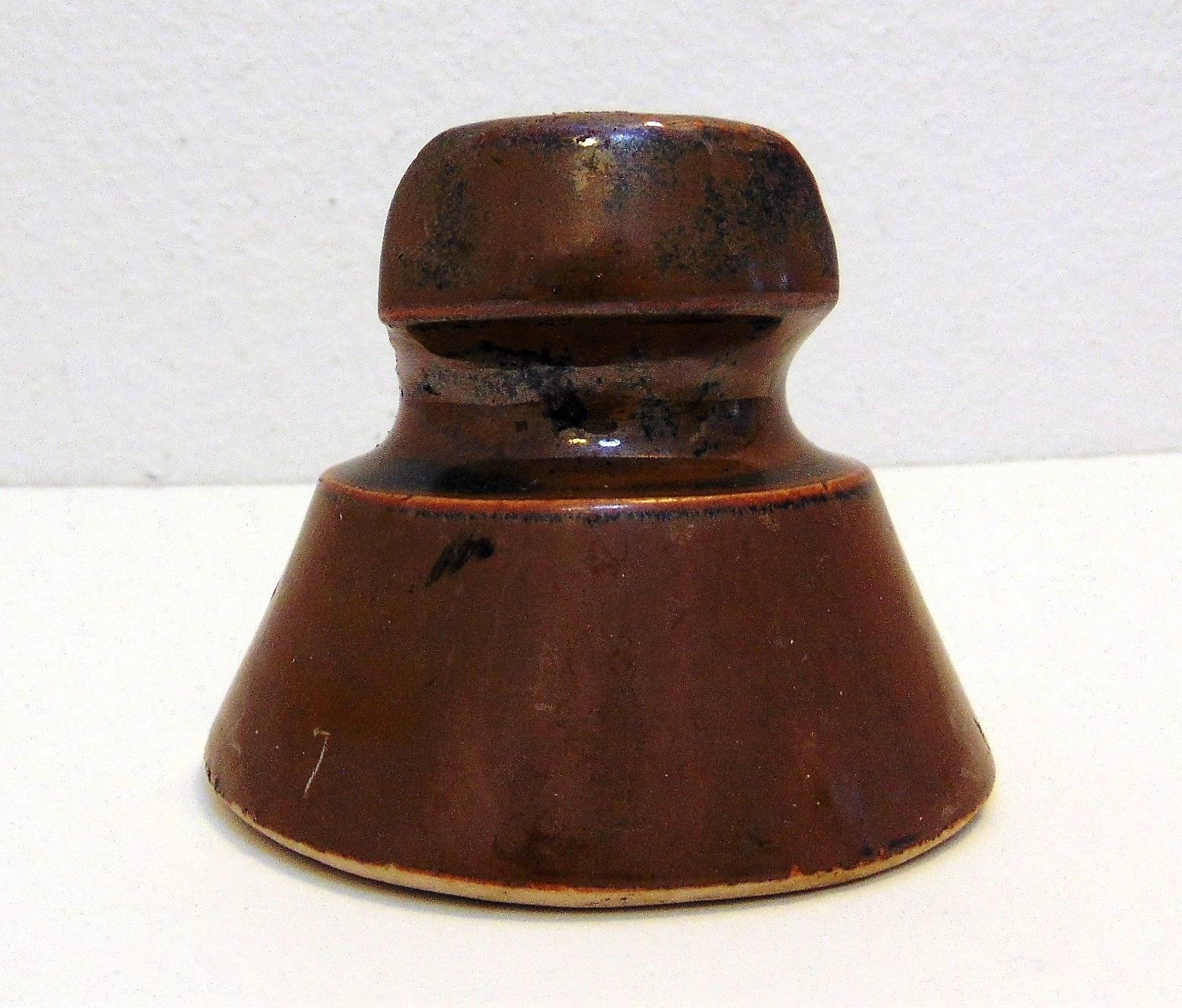 Vintage Brown Ceramic Saddle Top 3.15