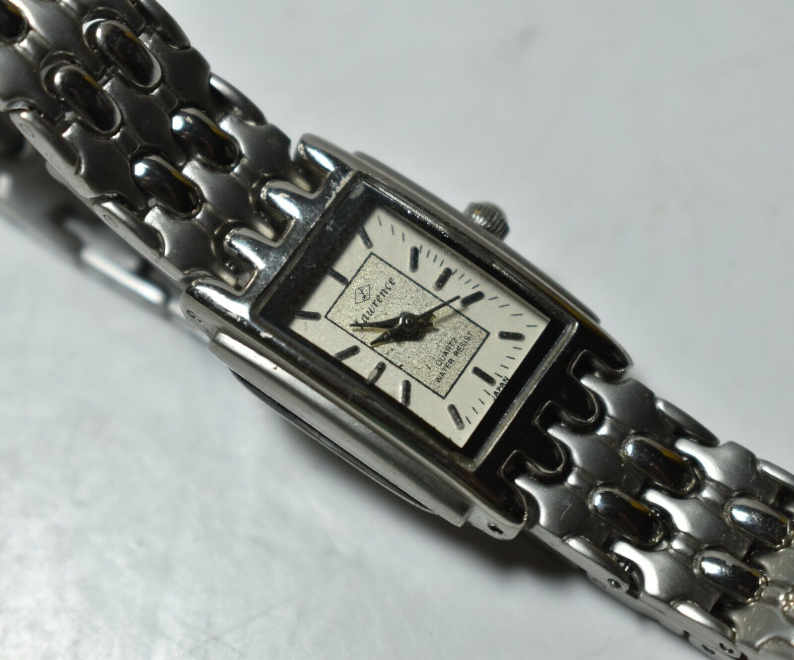 Vintage Lawrence Quartz Water Resist Watch Japan Stainless Vintage Lawrence Quartz Water Resist Watch Japan Stainless