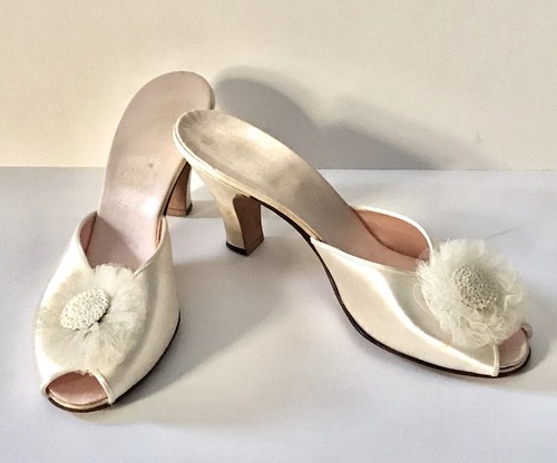 Vtg 1950s Daniel Green Light Pink Satin Boudoir Slippers Mules Tulle Rosettes 8