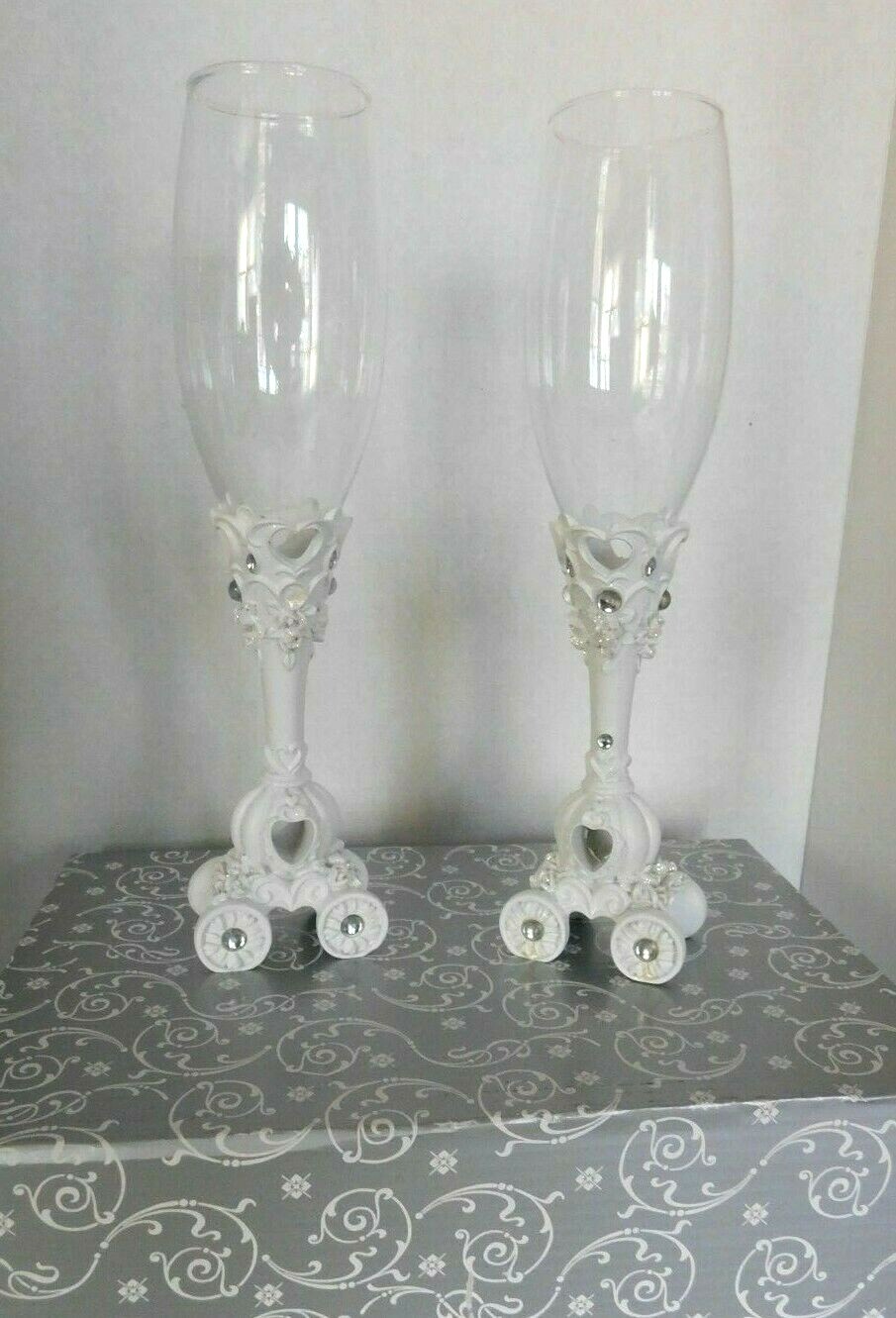 2 (Set) White Heart & Carriage Wedding Toasting Flute  Wedding Toasting Glasses