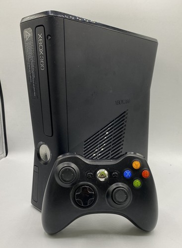 Xbox 360 Slim Console Bundle - Model 1439 - Matte Black