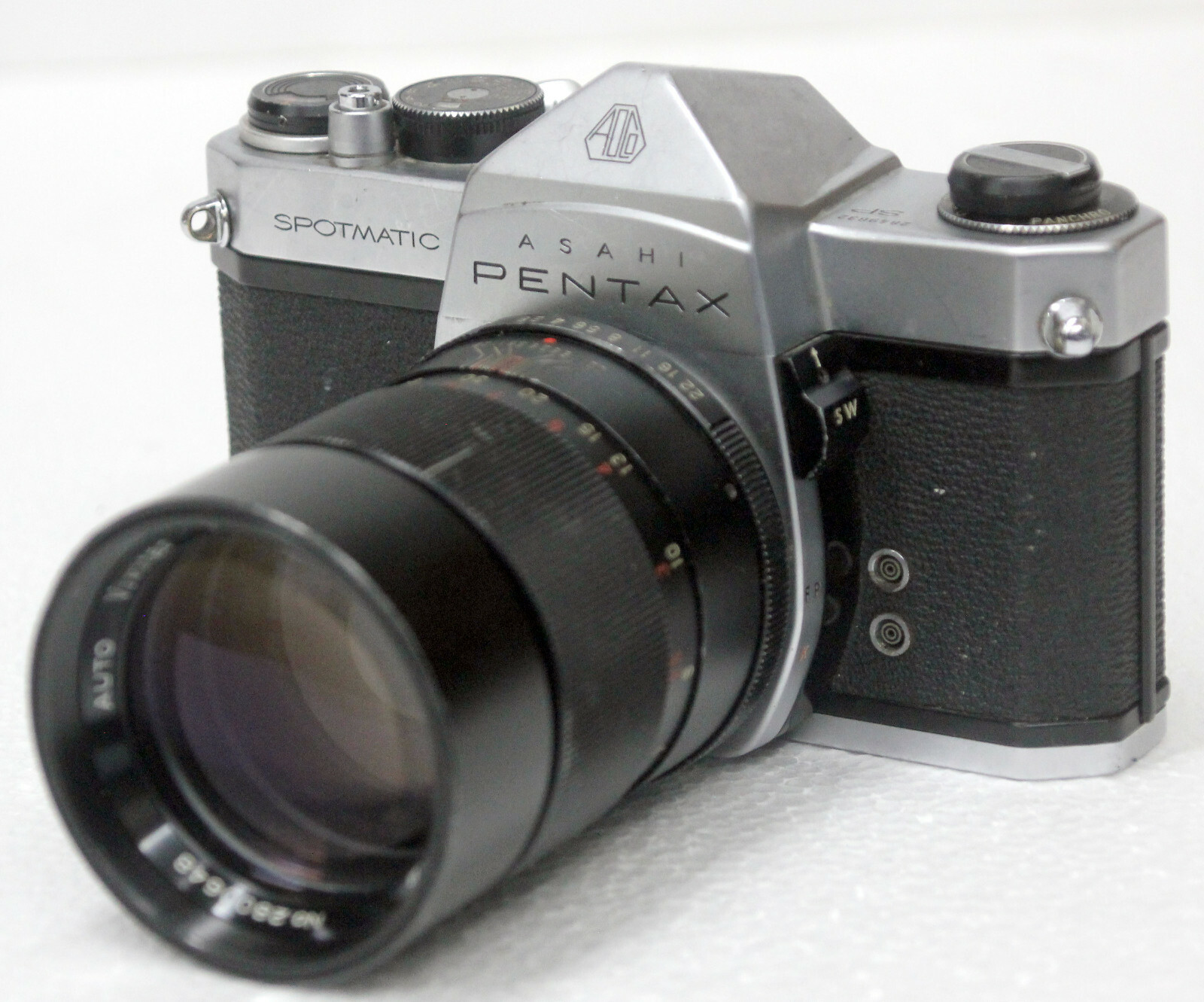 Pentax Spotmatic SP Film Camera Vivitar 135mm f/2.8