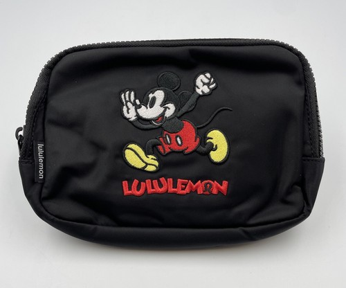 Disney x lululemon *Everywhere Belt Bag 1L Mickey and Logo