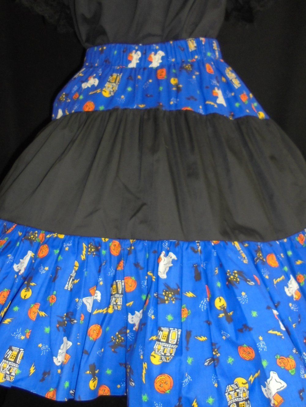 Ladies square dance outfit skirt blouse Halloween  print see measurements