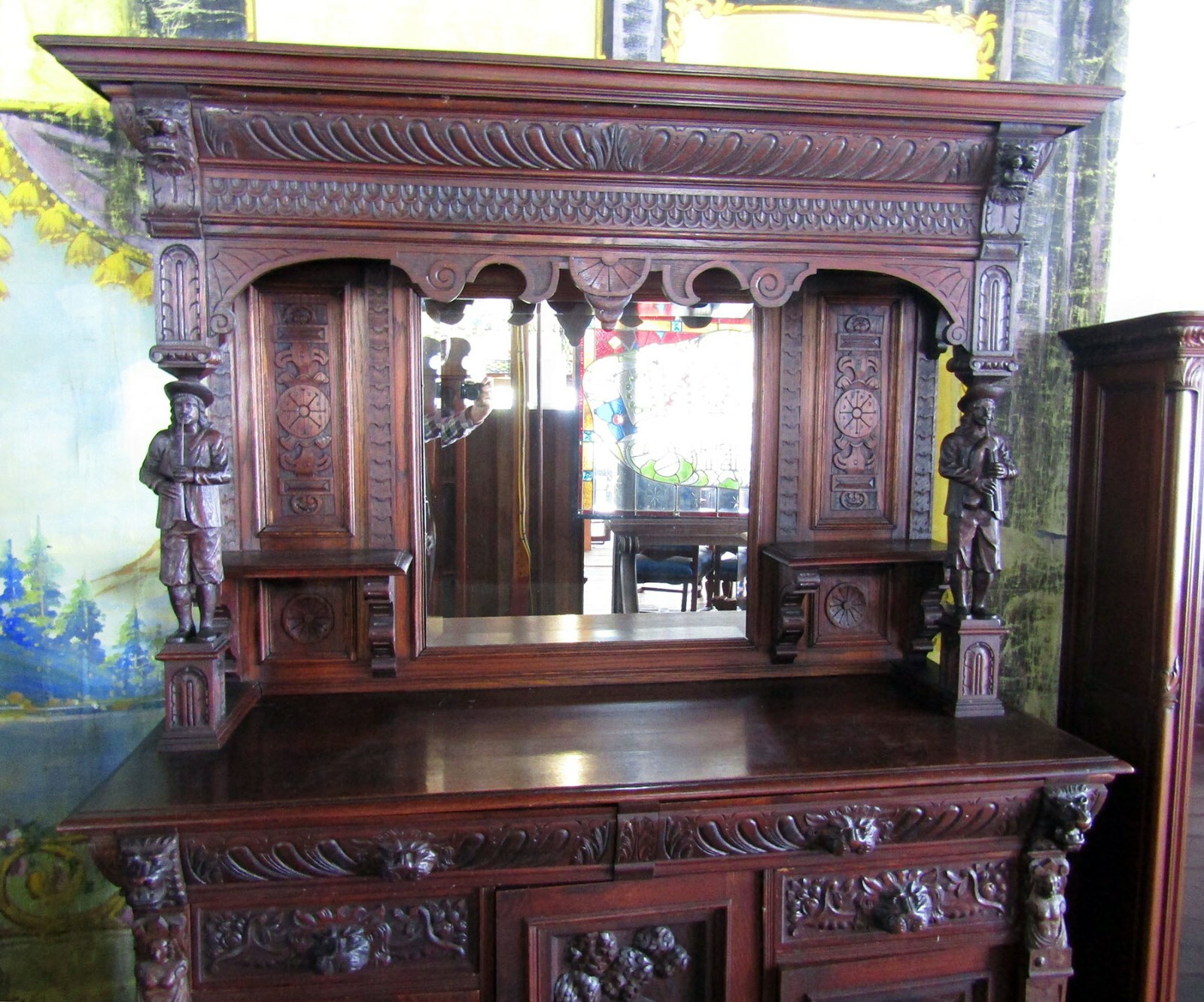 VICTORIAN QUARTERSAWN OAK FIGURAL SIDEBOARD LIONS MEN PLAYING INSTRUMENTS