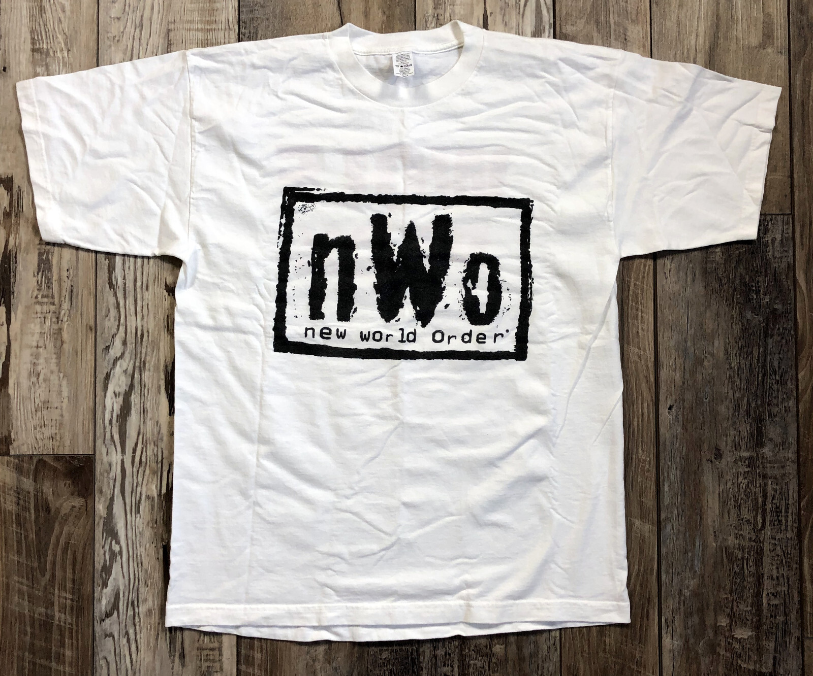 Vintage T-shirt N.W.O. Wolf Pack Wrestling - White Black Red